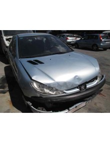 peugeot 206 berlina del año 2001
