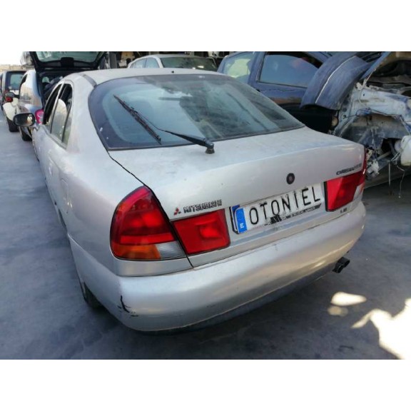 mitsubishi carisma berlina 4 (da0) del año 1999