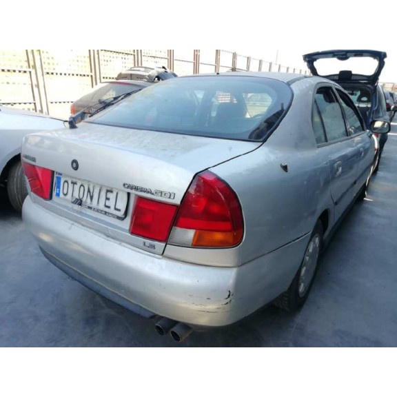 mitsubishi carisma berlina 4 (da0) del año 1999