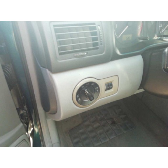 skoda octavia berlina (1u2) del año 1998