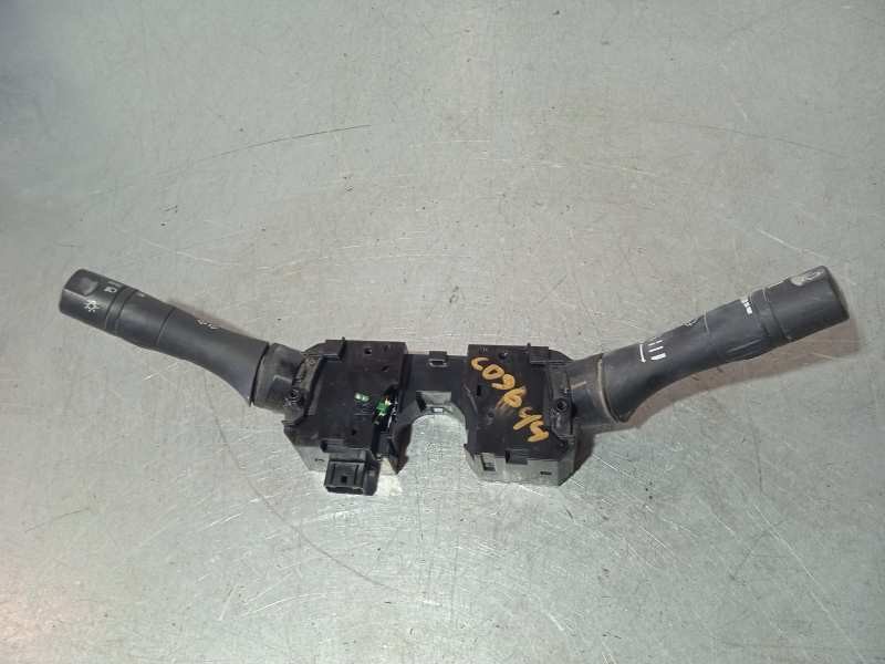 Recambio de mando multifuncion para nissan note acenta referencia OEM IAM SR  