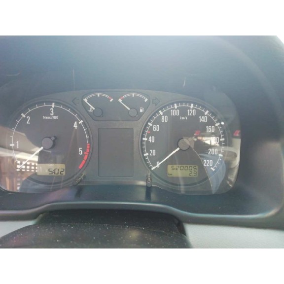 skoda octavia berlina (1u2) del año 1998