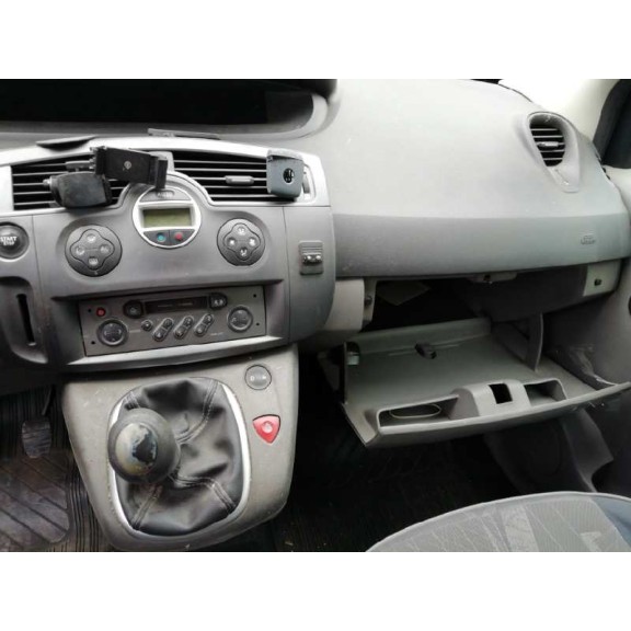 renault scenic ii del año 2003