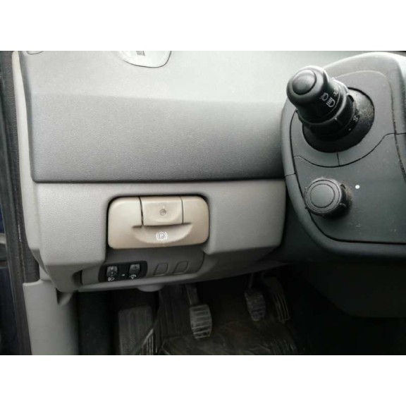 renault scenic ii del año 2003