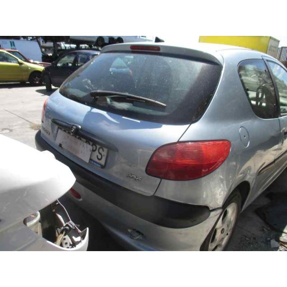 peugeot 206 berlina del año 2001