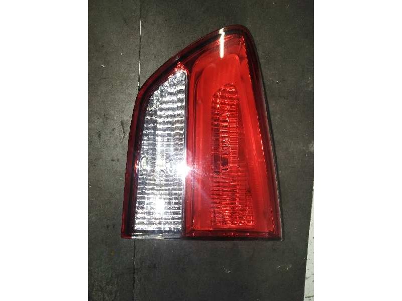 Recambio de piloto trasero derecho interior para kia carens ( ) basic referencia OEM IAM 92404A4  