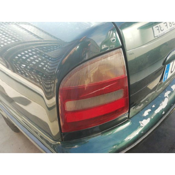 skoda octavia berlina (1u2) del año 1998