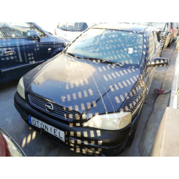 opel astra g berlina del año 2002