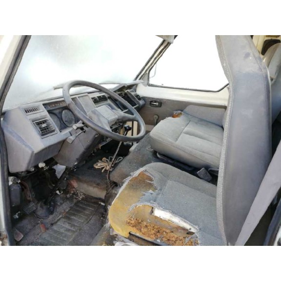 nissan trade van 2.0 (1886 - 1993) del año 1992