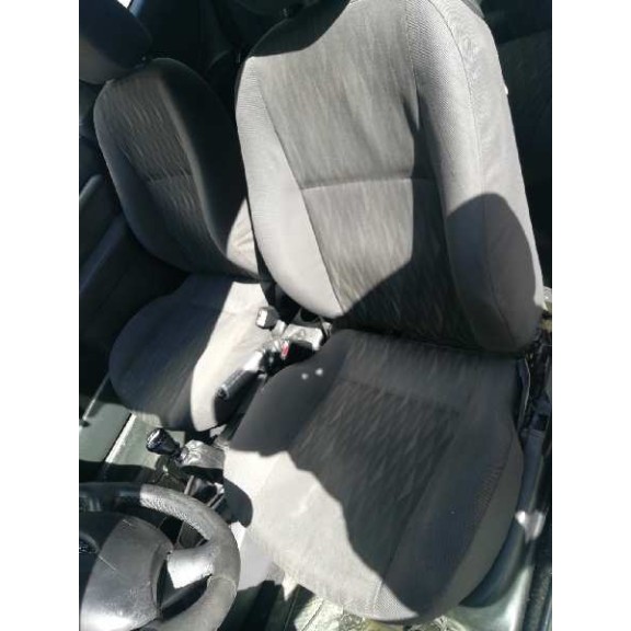 ford focus berlina (cak) del año 2003