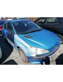 peugeot 206 berlina del año 2000