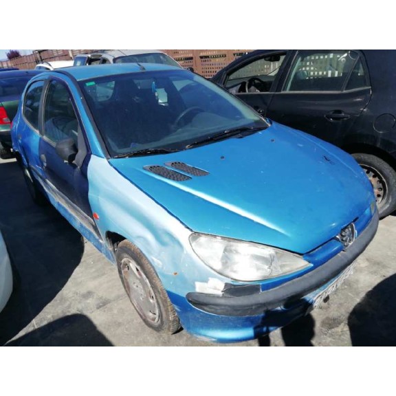 peugeot 206 berlina del año 2000