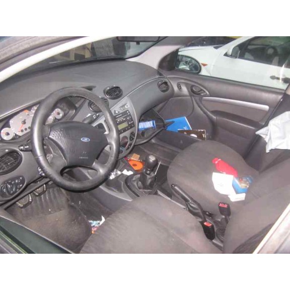 ford focus berlina (cak) del año 2002
