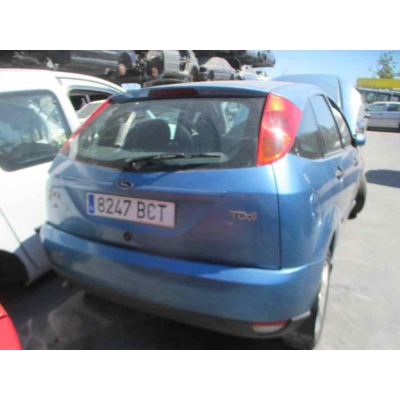 ford focus berlina (cak) del año 2000