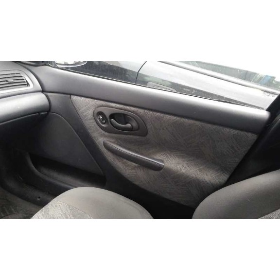 ford mondeo berlina (gd) del año 1997