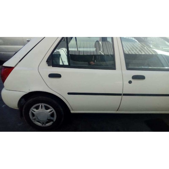 ford fiesta berlina del año 1997