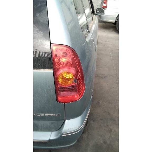 mitsubishi space star (dg0) del año 2002