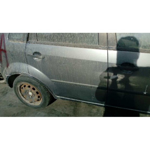 ford fiesta (cbk) del año 2004