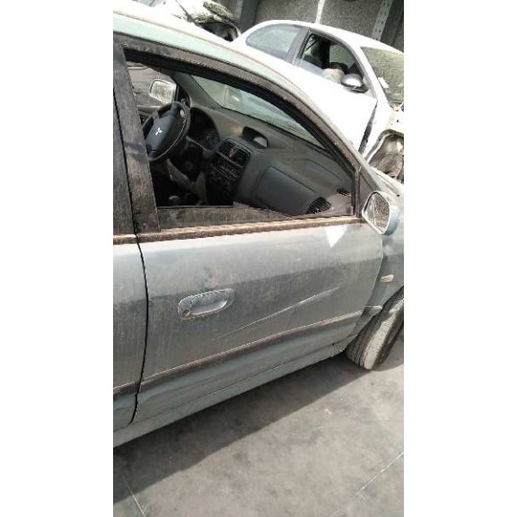 mitsubishi space star (dg0) del año 2002