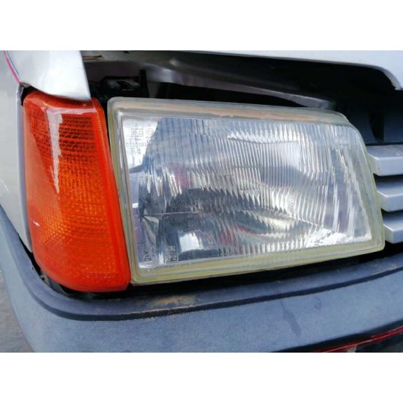 peugeot 205 berlina del año 1986