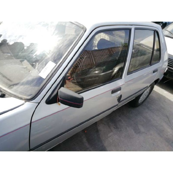 peugeot 205 berlina del año 1986