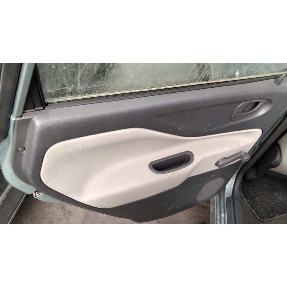 mitsubishi space star (dg0) del año 2002