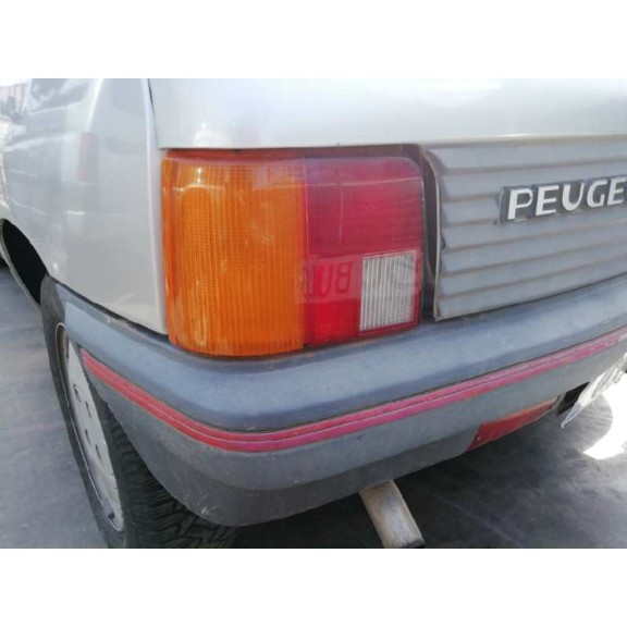 peugeot 205 berlina del año 1986