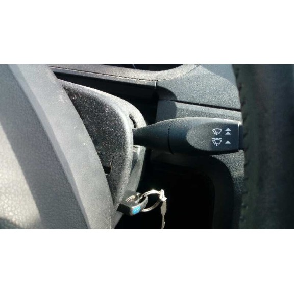 ford fiesta (cbk) del año 2004