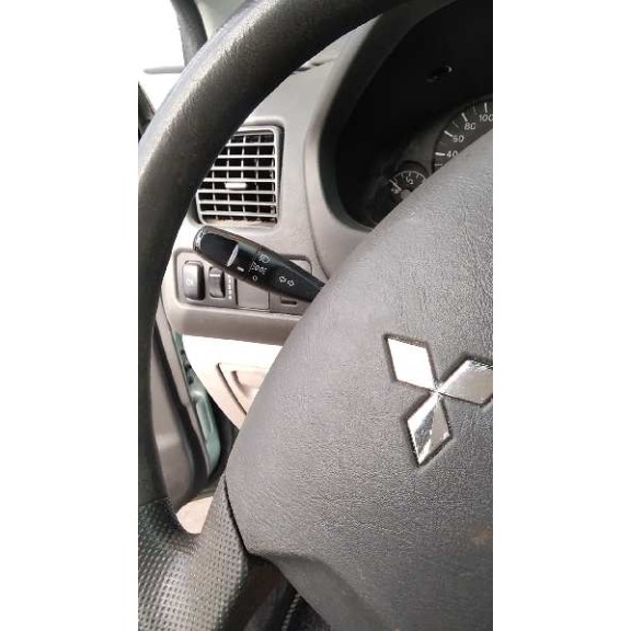 mitsubishi space star (dg0) del año 2002