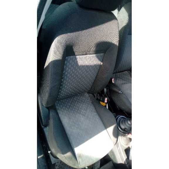 ford fiesta (cbk) del año 2004