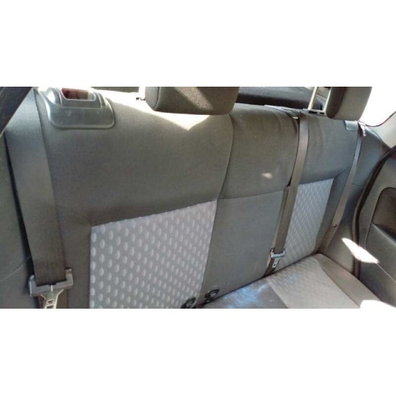 ford fiesta (cbk) del año 2004