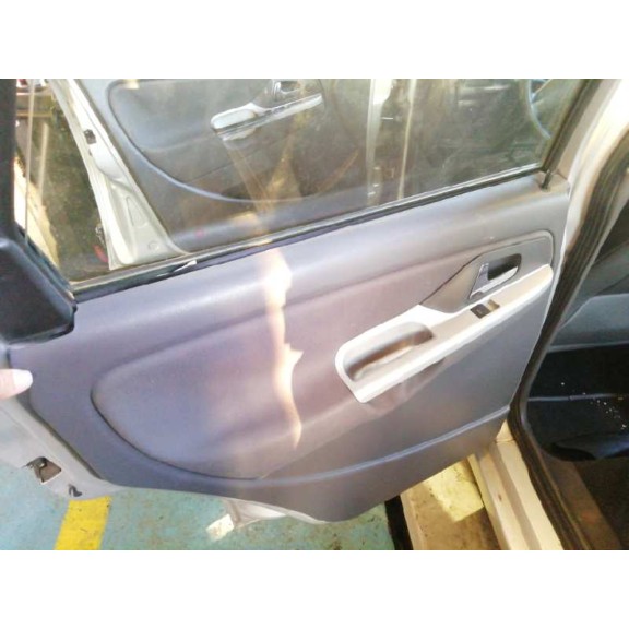 seat cordoba berlina (6k2) del año 2002