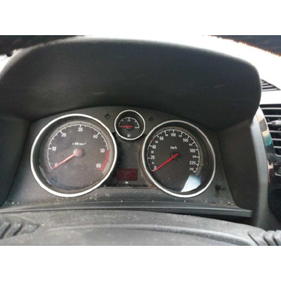 opel zafira b del año 2012