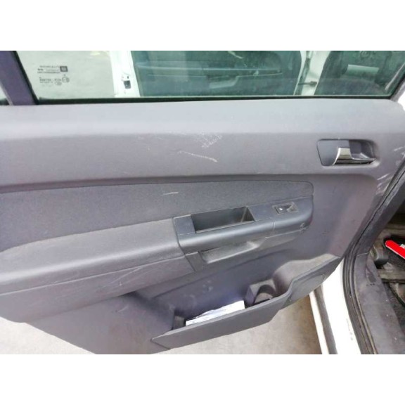 opel zafira b del año 2012