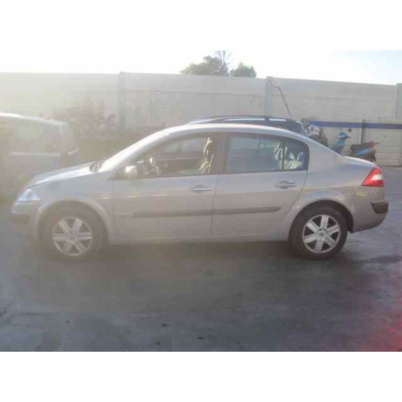 renault megane ii classic berlina del año 2003