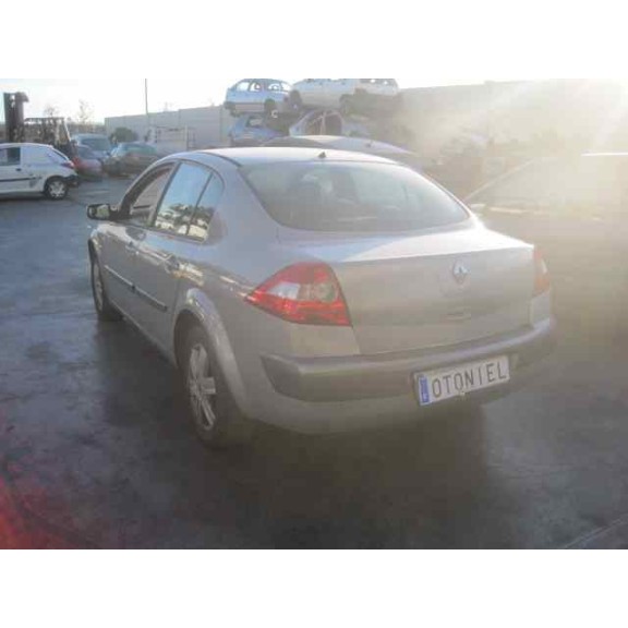 renault megane ii classic berlina del año 2003