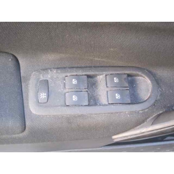 renault megane ii classic berlina del año 2003