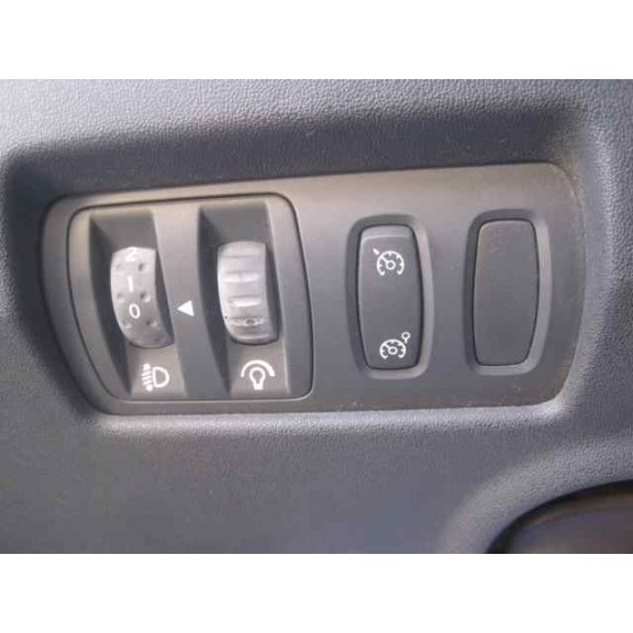 renault megane ii classic berlina del año 2003