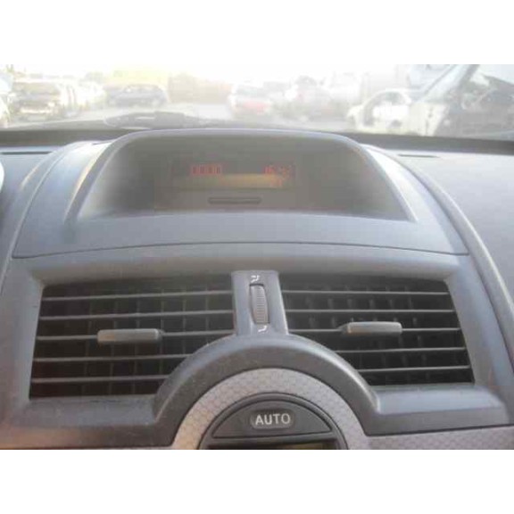 renault megane ii classic berlina del año 2003