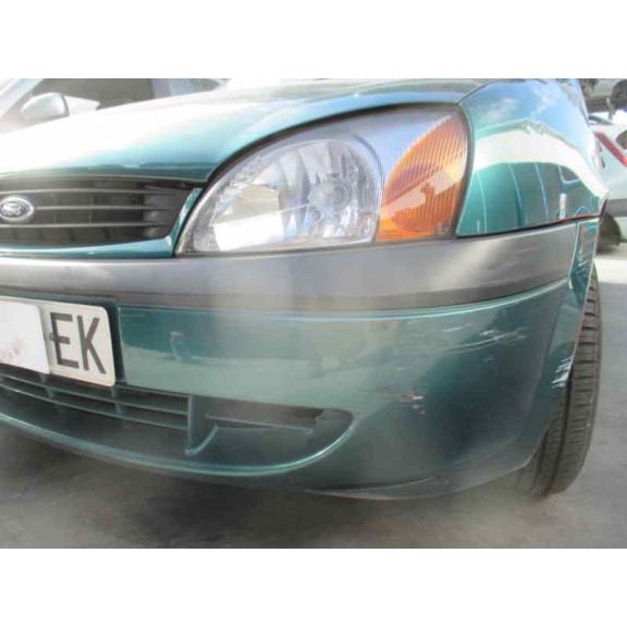 ford fiesta berlina (dx) del año 2000