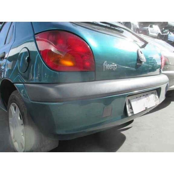 ford fiesta berlina (dx) del año 2000