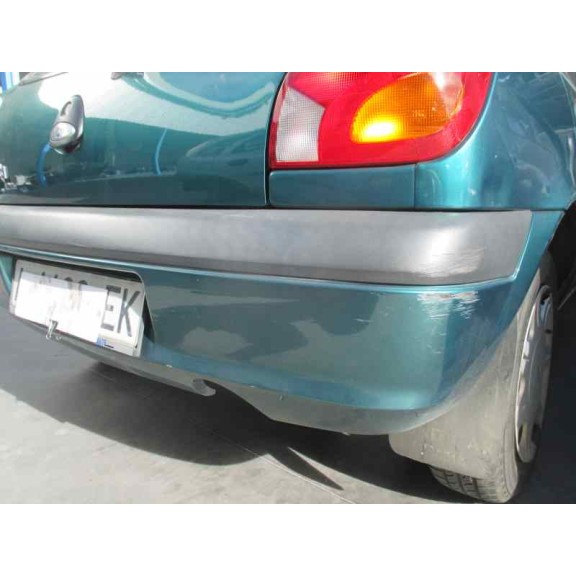 ford fiesta berlina (dx) del año 2000