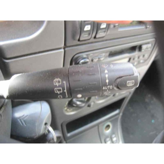 citroën xsara berlina del año 1999