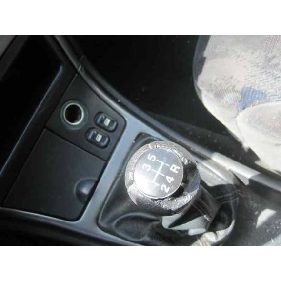 citroën xsara berlina del año 1999