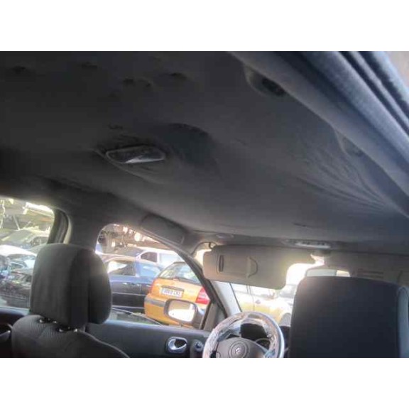 renault megane ii classic berlina del año 2003