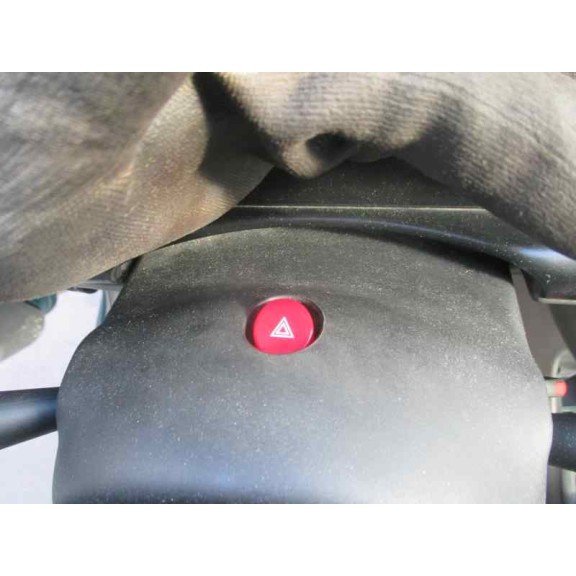 ford fiesta berlina (dx) del año 2000