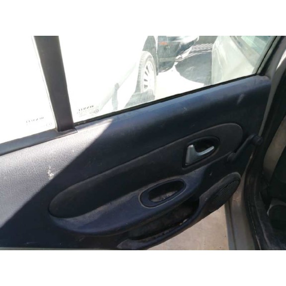 renault clio ii fase ii (b/cb0) del año 2004