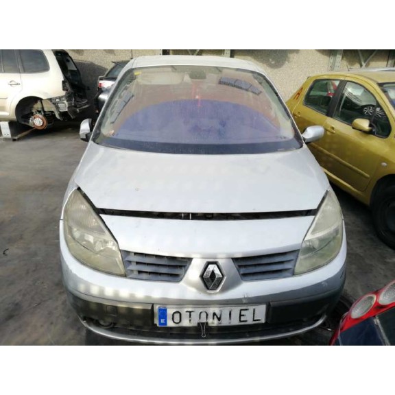 renault scenic ii del año 2006