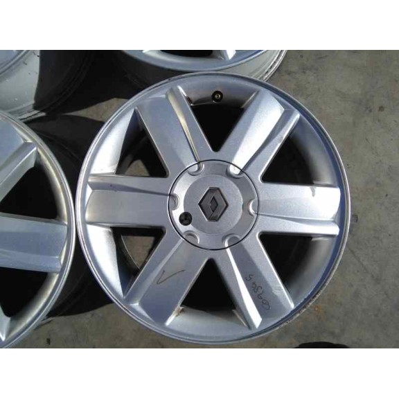 renault megane ii classic berlina del año 2003