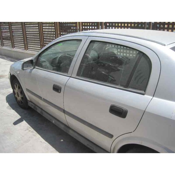 opel astra g berlina del año 1999